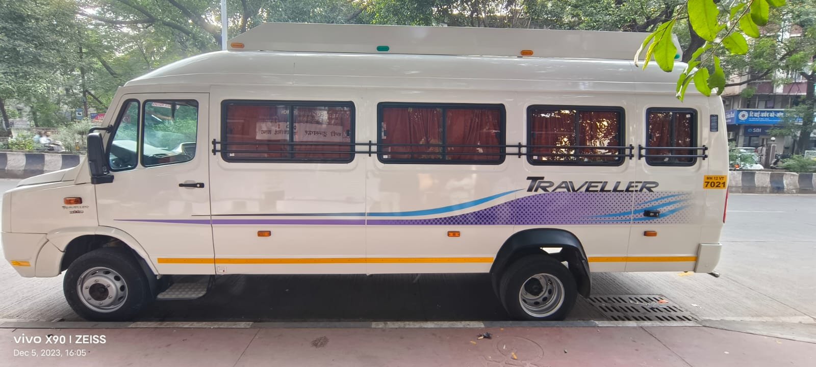 Force Traveller Side